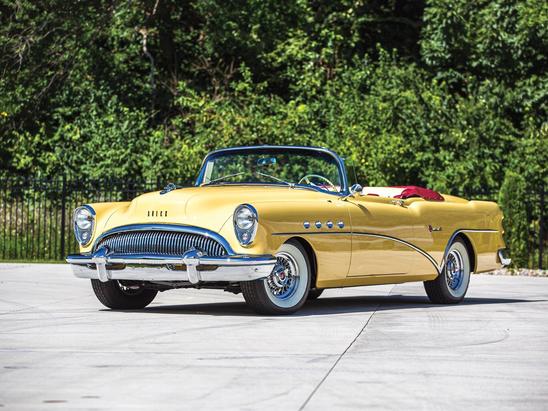 1954 Buick Roadmaster: A Fusion of Timeless Design and Automotive Artistry